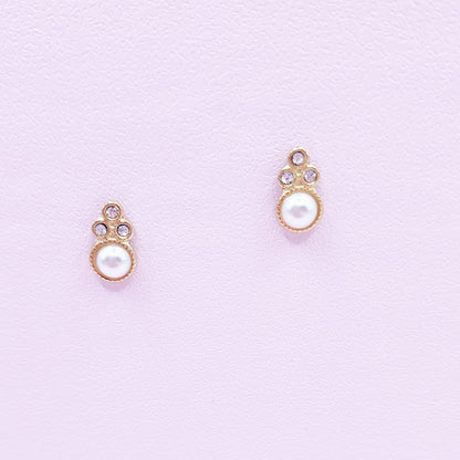 Boucles d'Oreilles Andréa en Acier Inoxydable Doré avec Strass et Perle Élégante